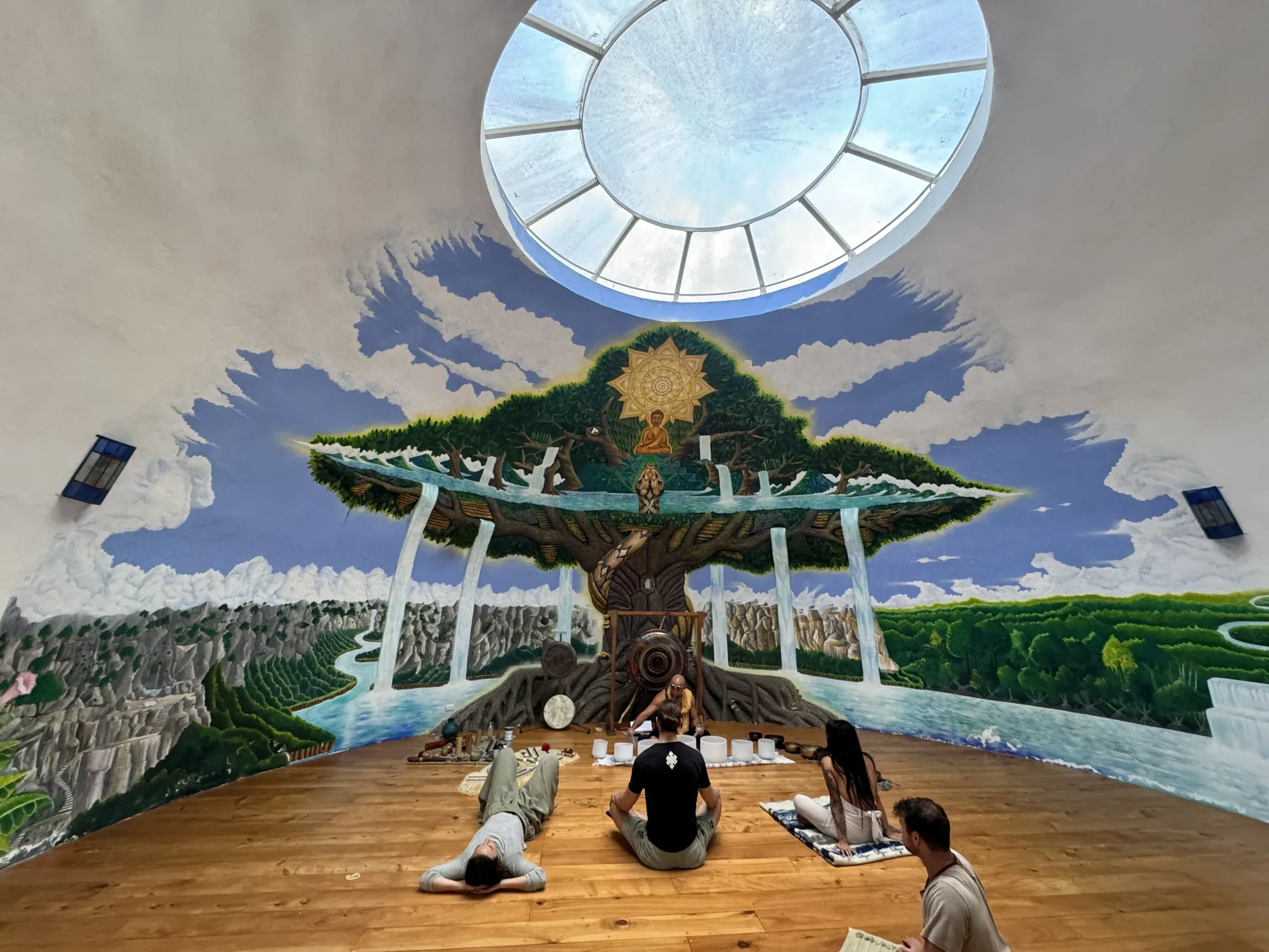 Guests seated inside the circular Maestro Valley sound dome